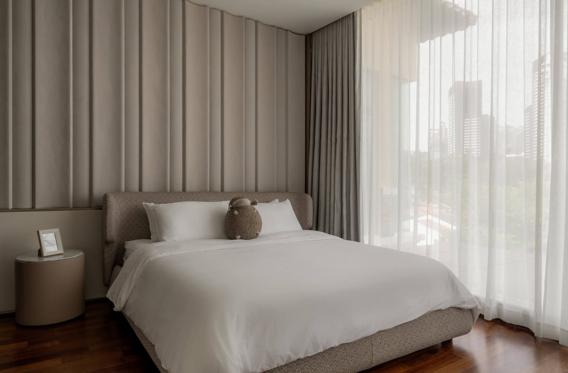 Contour Haus 26