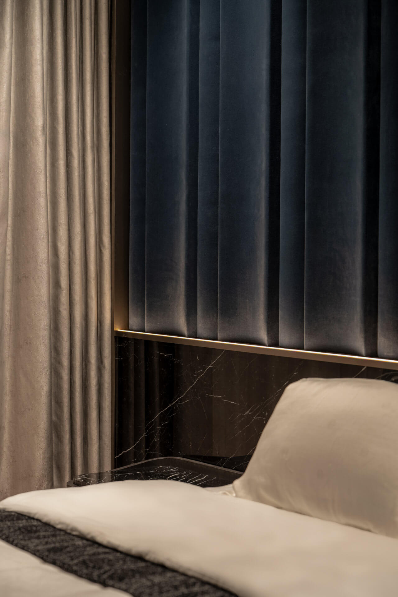 Contour Haus 30