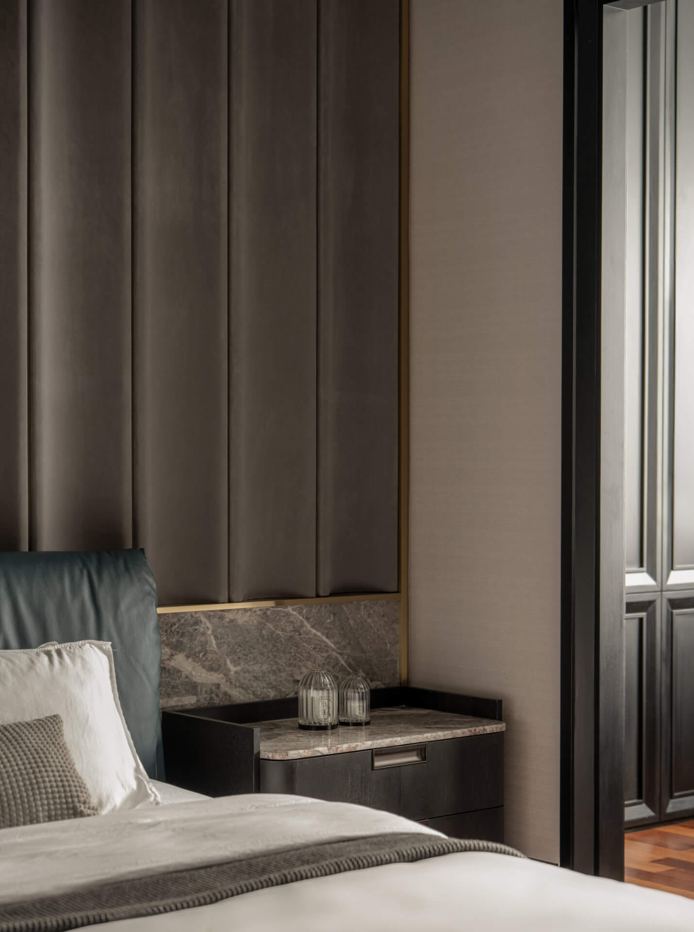 Contour Haus 37