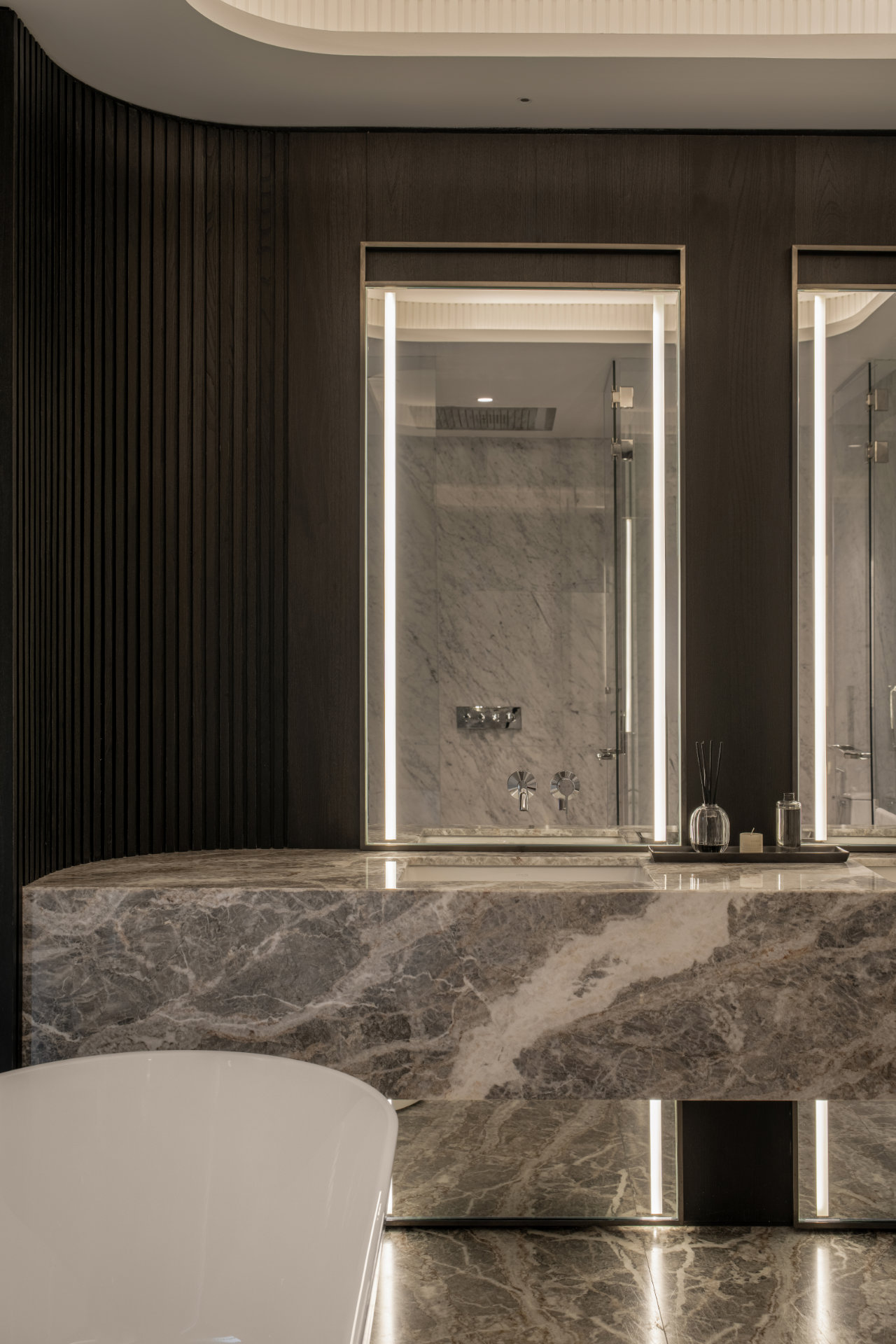 Contour Haus 43