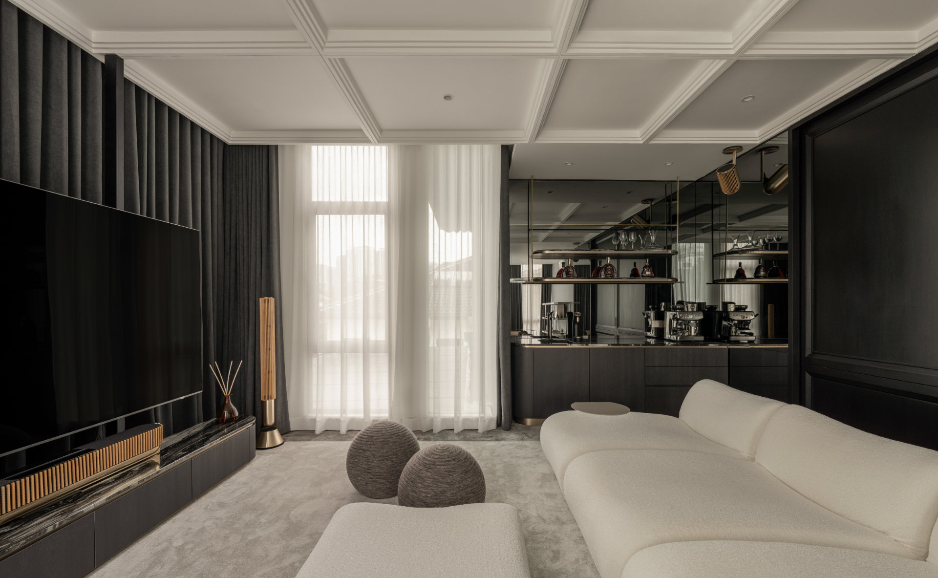 Contour Haus 47