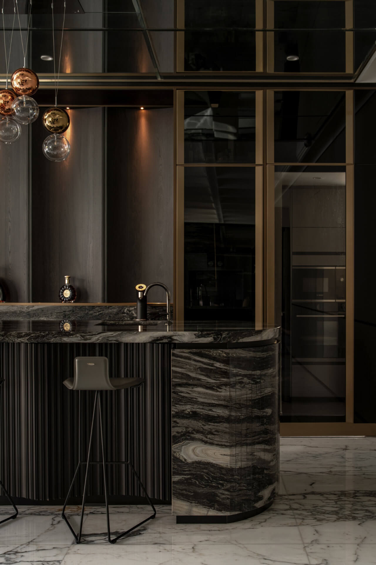 Contour Haus 7
