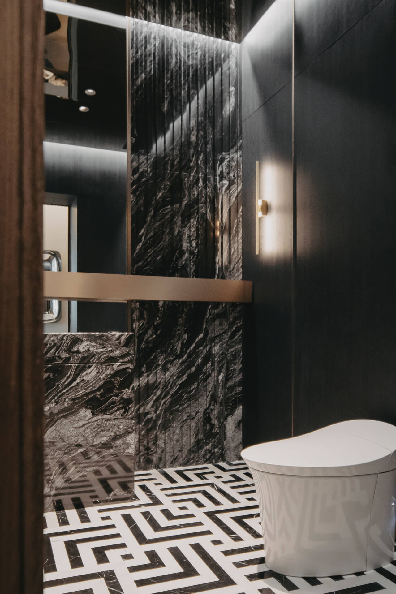 The Understated Luxe 14