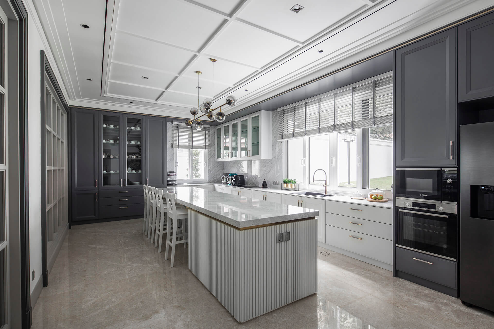 The White Mansion 18