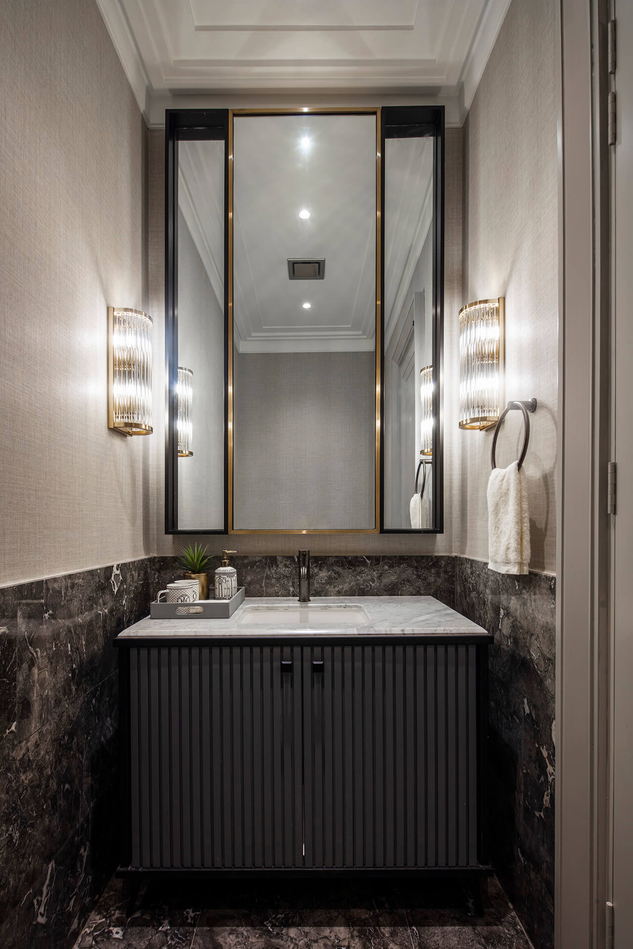 The White Mansion 53