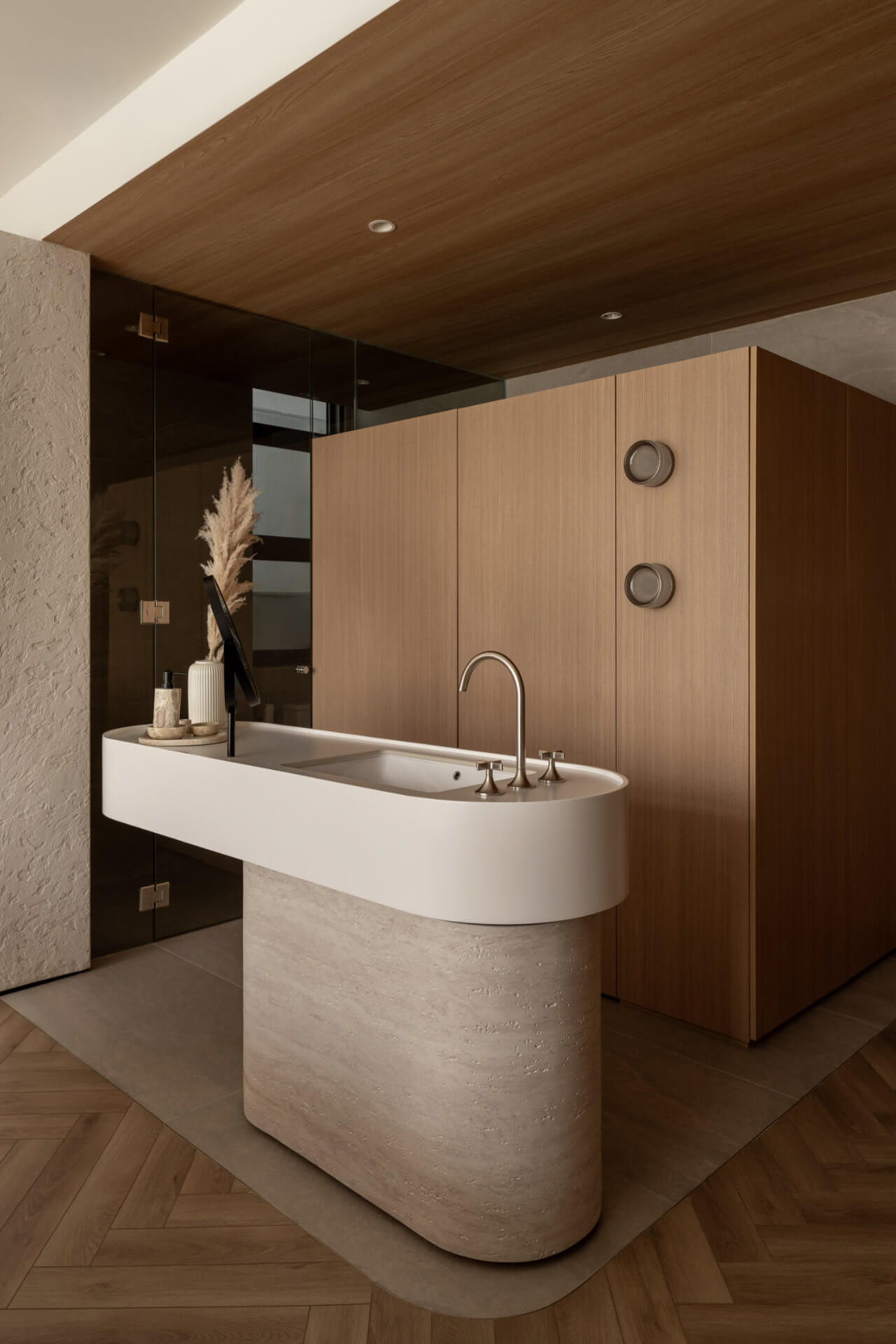 Sculpted Serenity 40